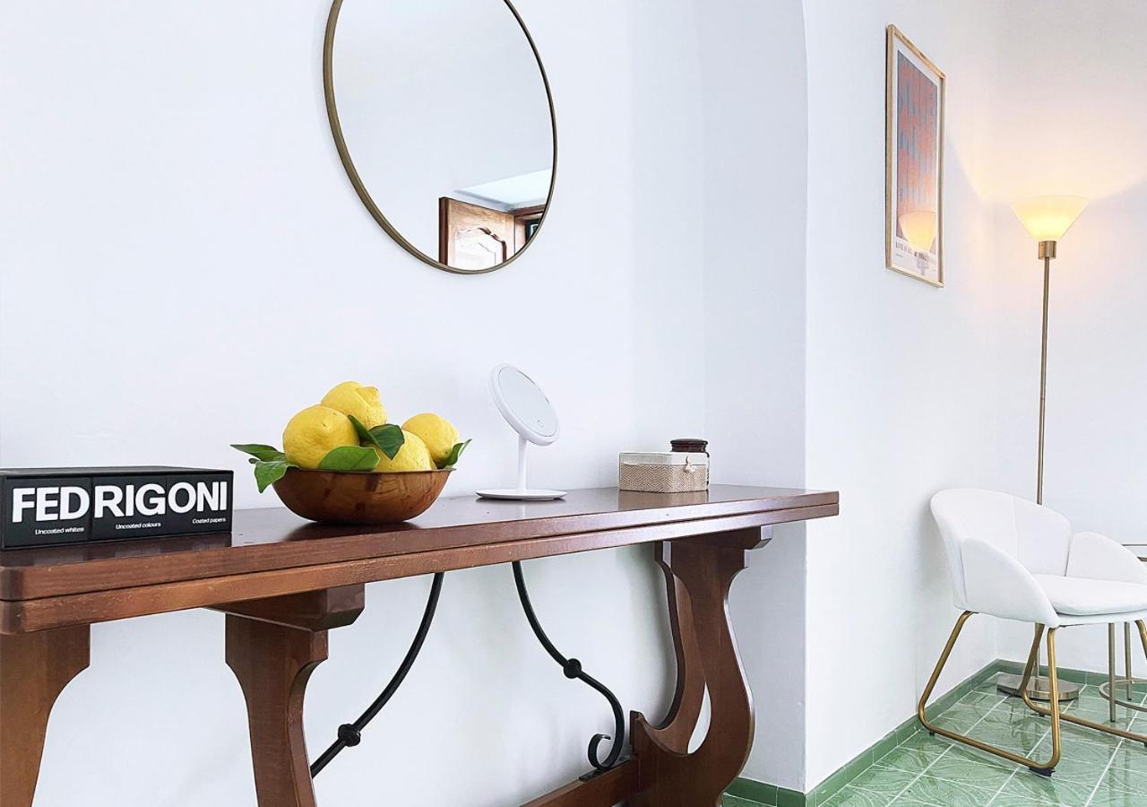 Casa Intiso - Two Double Bedroom Apartment Positano Eksteriør bilde