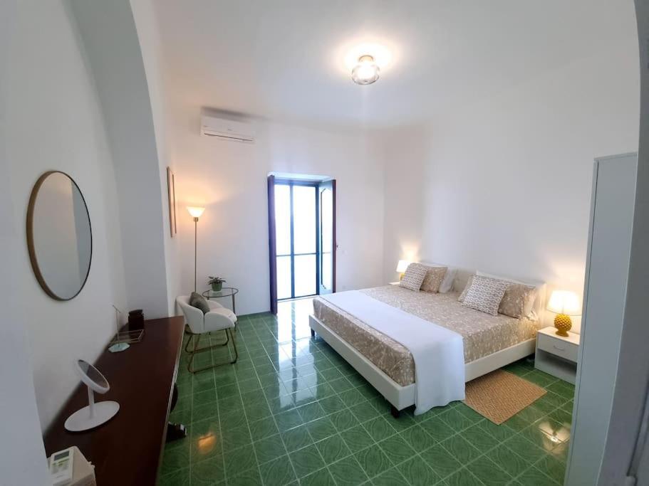Casa Intiso - Two Double Bedroom Apartment Positano Eksteriør bilde